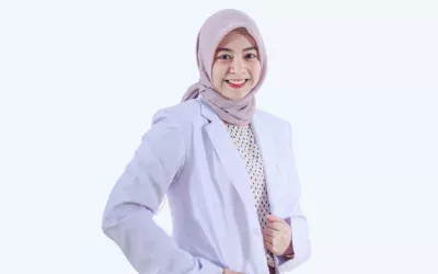 ALUMNI SUKSES STORY: dr. Putri Ajeng, Alumni Patologi Anatomi FK UNDIP Lulusan Terbaik 1 Ujian Nasional yang Kini Jadi Dokter Spesialis