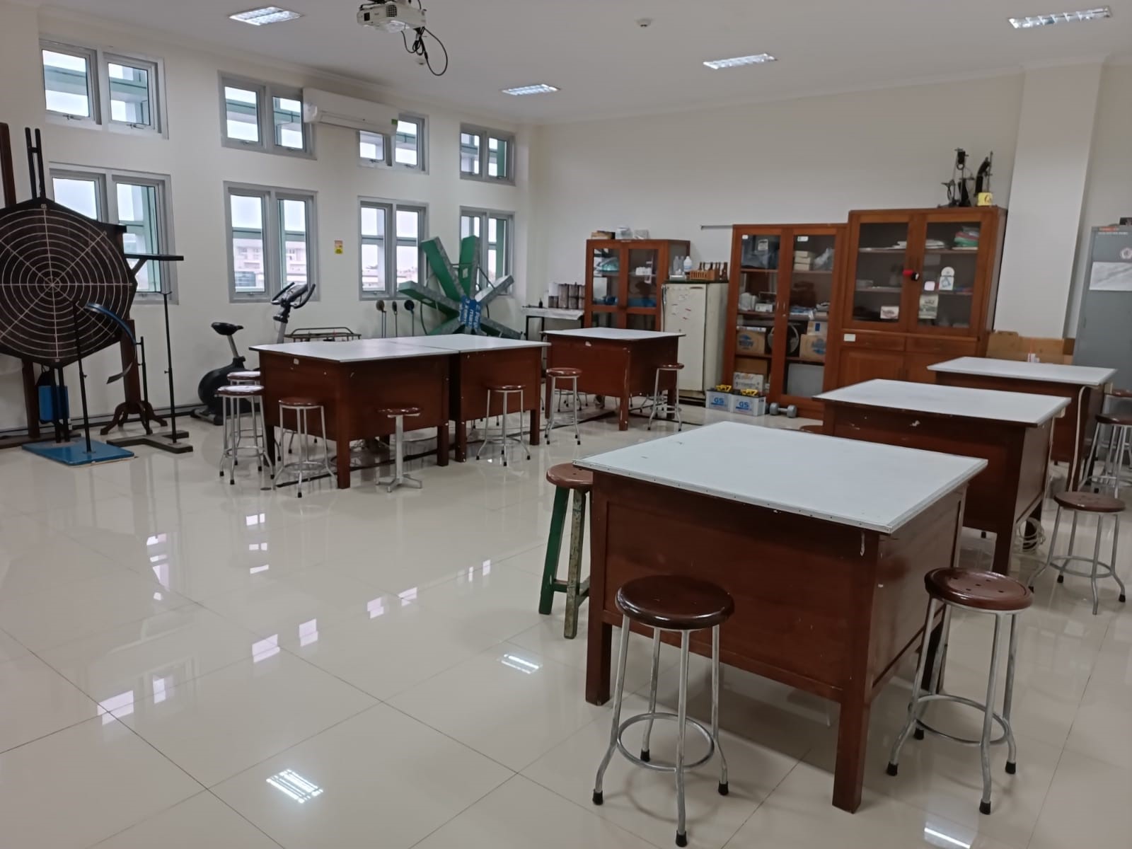 Laboratorium Biomedik Dasar