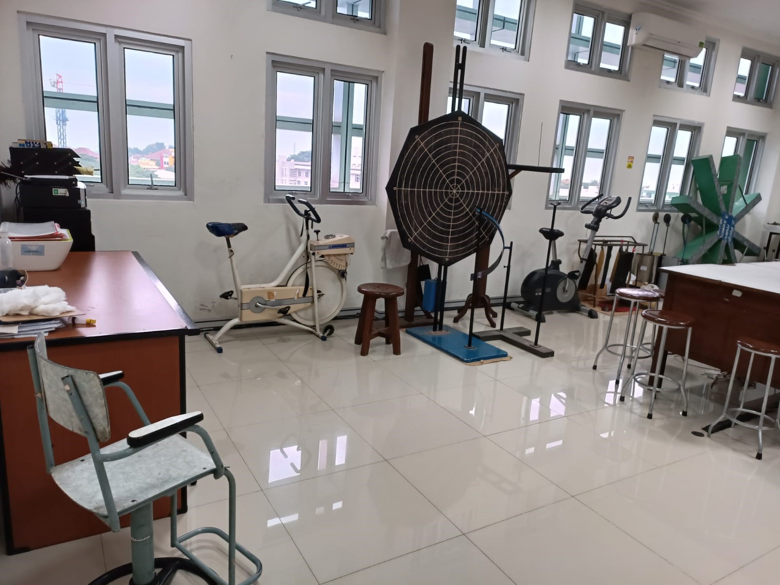 Laboratorium Biomedik Dasar1