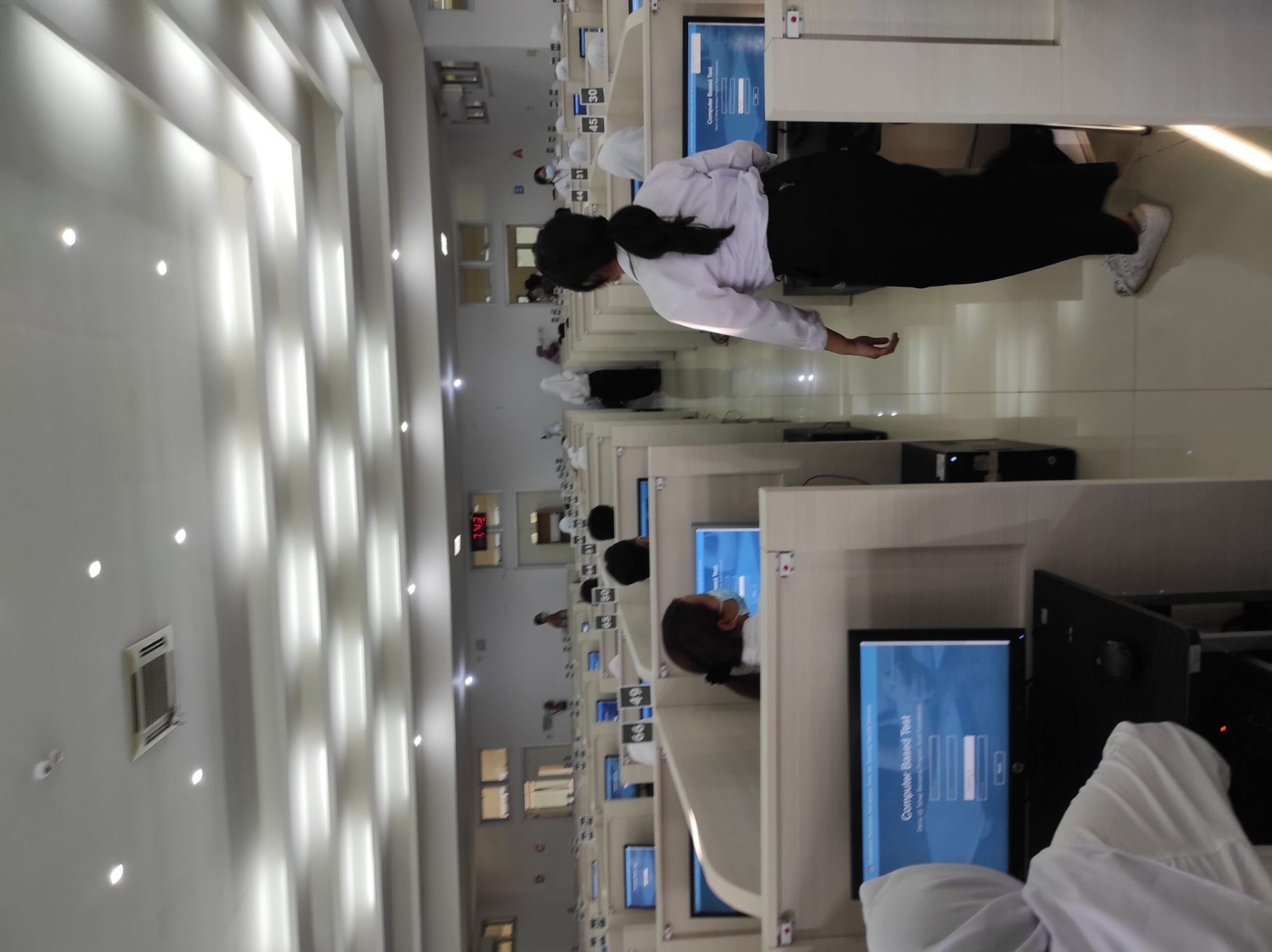 Laboratorium Komputer15