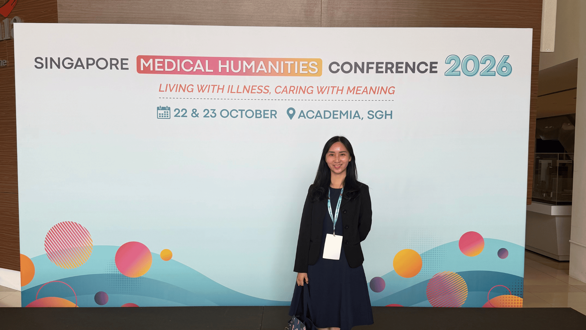 dr. Jeslyn Tengkawan saat menghadiri Singapore Medical Humanities Conference (SMHC) 2026 di Singapura.
